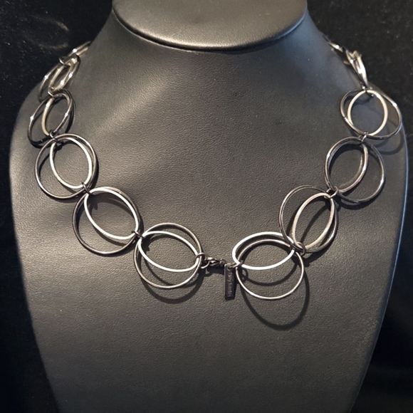 Estate Daisy Fuentes Circular Chain Necklca - Picture 4 of 5